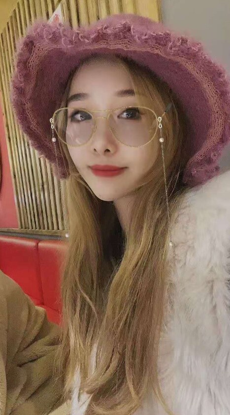 健谈小姐姐，初恋般的感觉