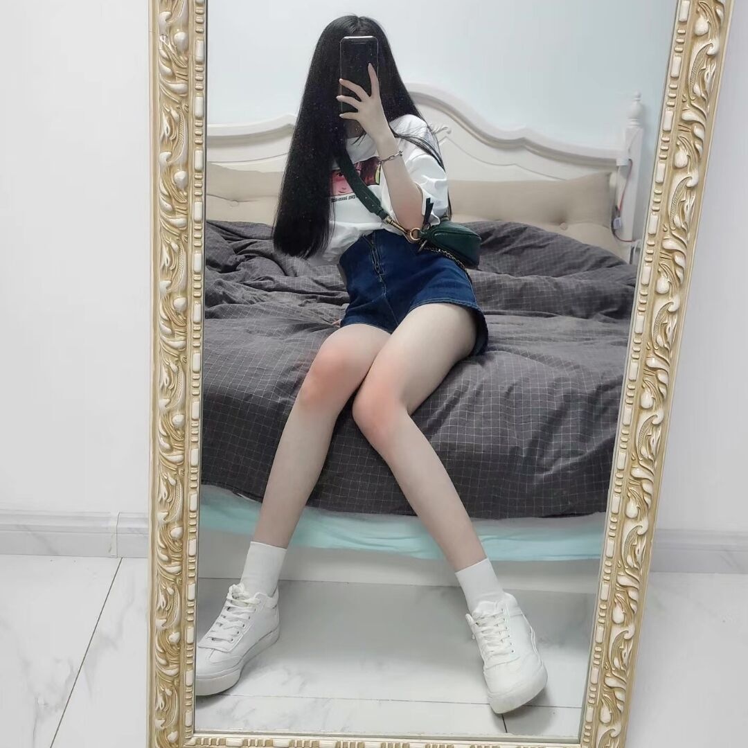 长腿嫩妹，腿控的福利