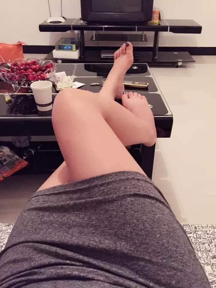 极品尤物，身材长相一流的小姐姐