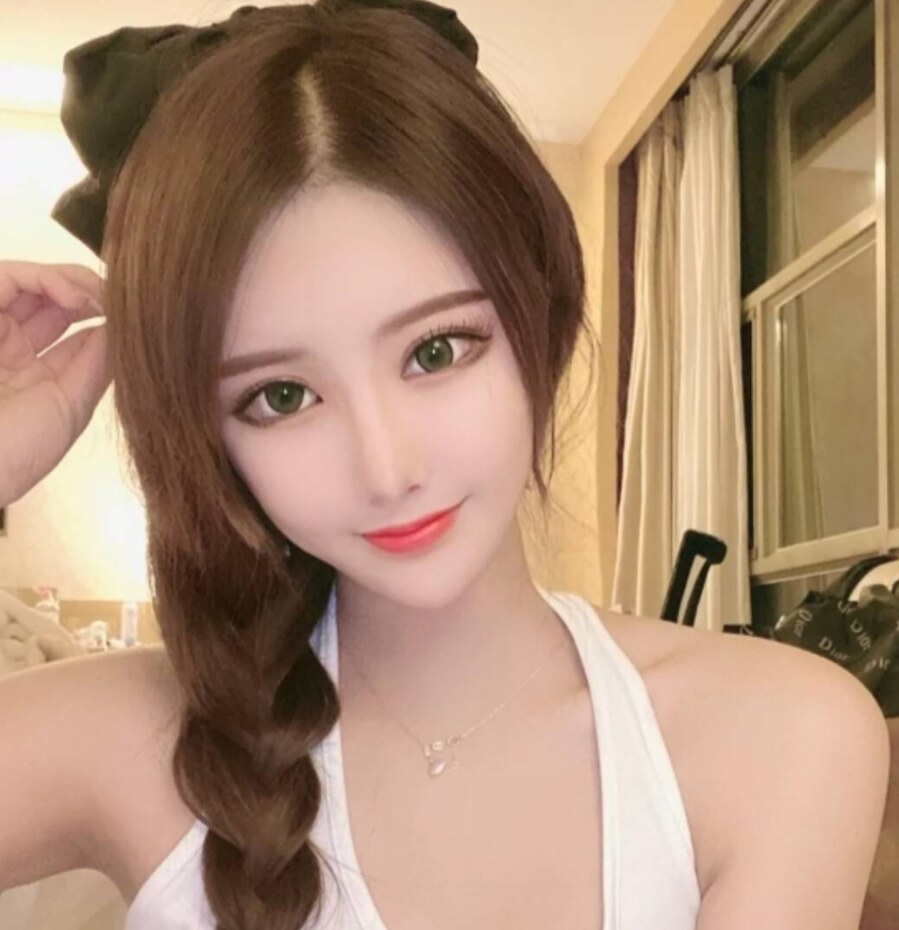 亲测口活很赞的极品美女