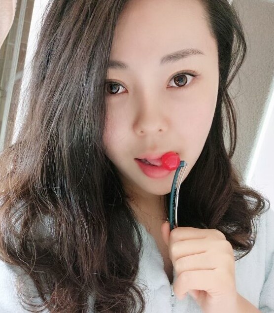 口活非常不错的妹子，叫起来激情无限