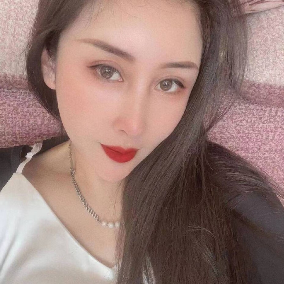 温柔体贴的高颜值妹子，服务周到