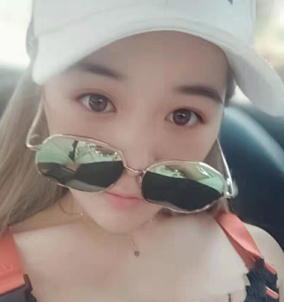 难得的兼职嫩妹，值得来一炮