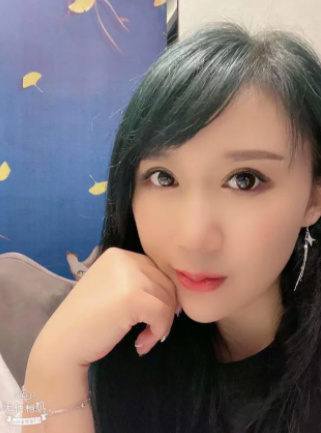 可以玩双飞的兼职妹子，骚的很