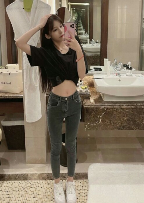 清纯可爱的小美女，你值得拥有