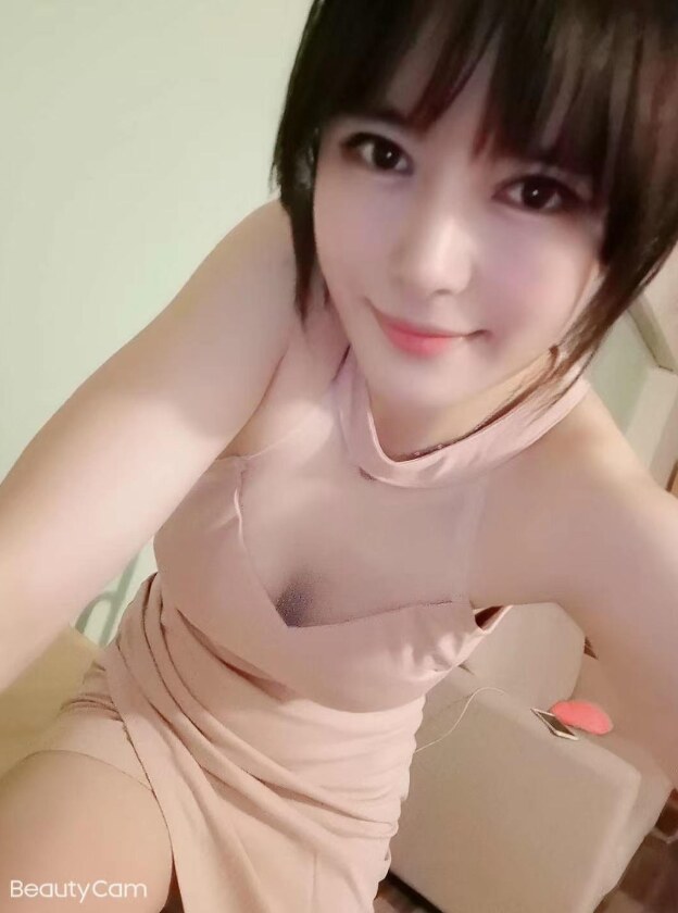 高挑长腿，玩的比较划算的一个妹子
