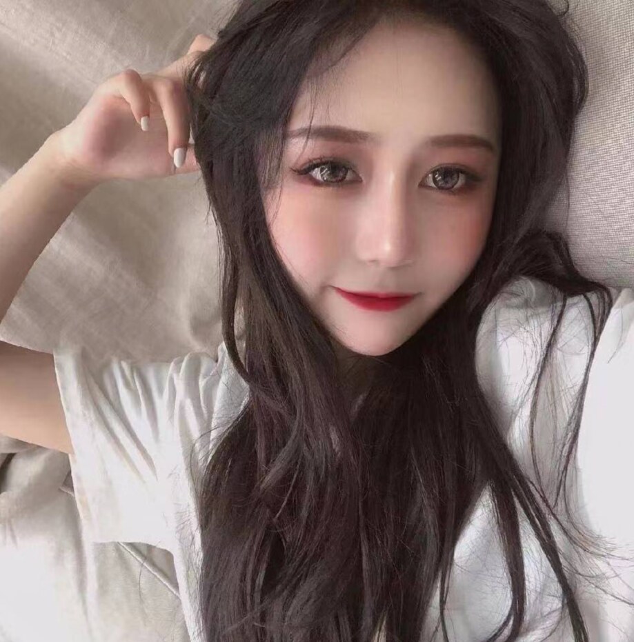 丰胸翘臀身材好，直接逼逼扣出水