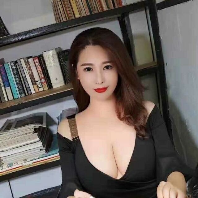 极品气质丰满美妇，AA特爽