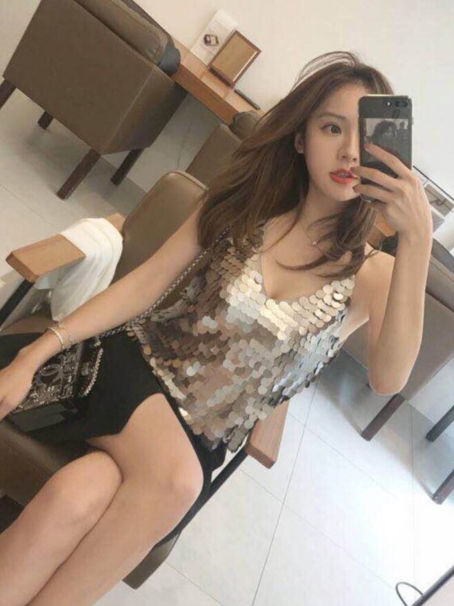 嫩乳骚味十足的小美人