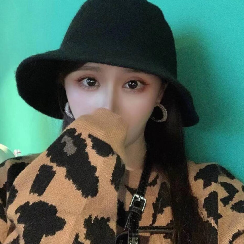 分享个高颜值，身材好的小姐姐