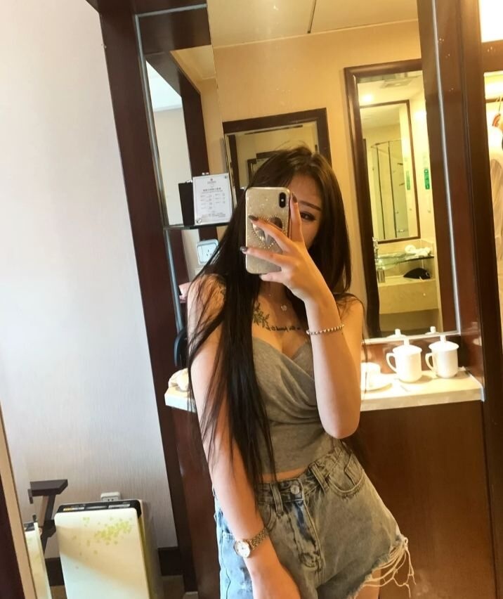 体验口活不错的妹子