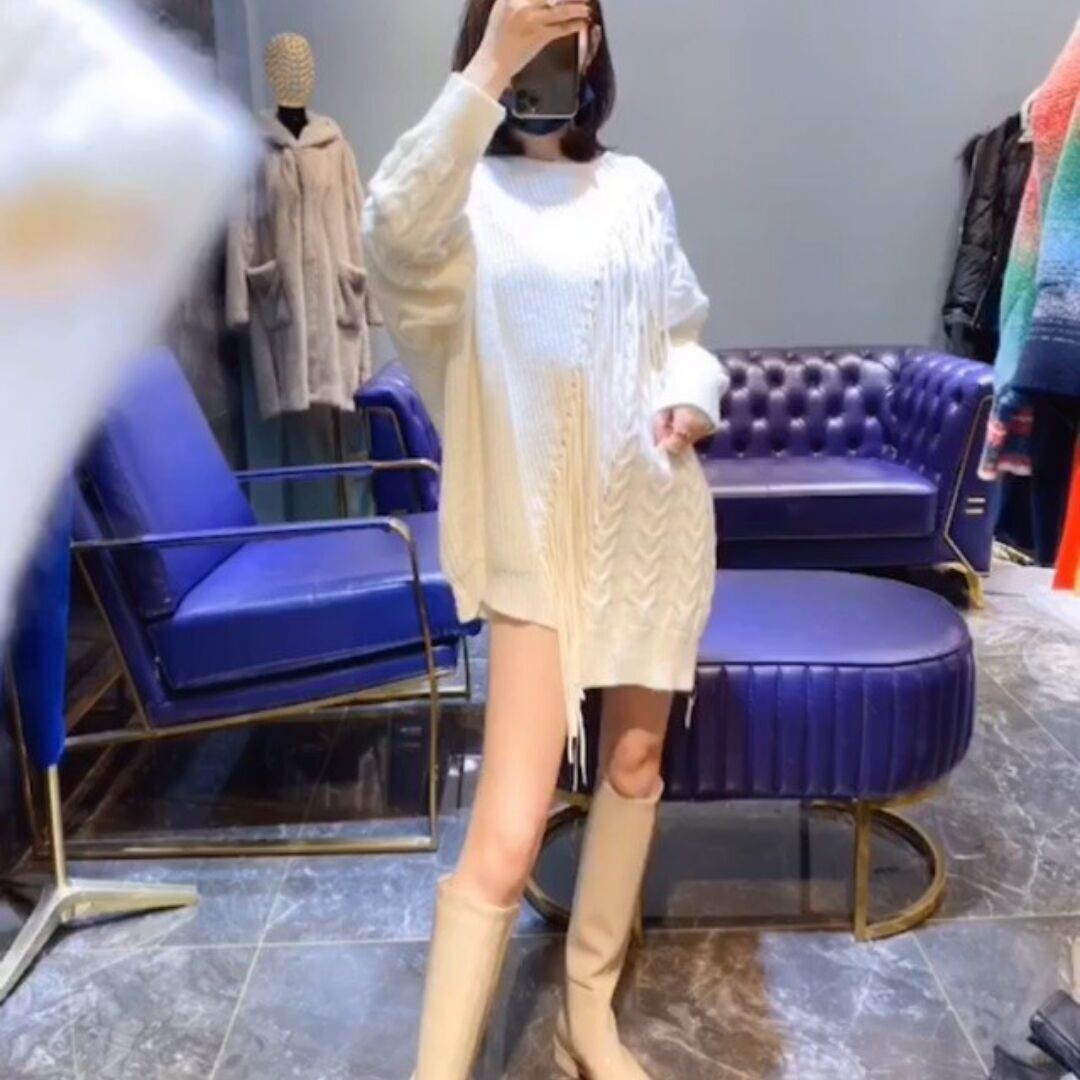 下面非常紧致的少妇