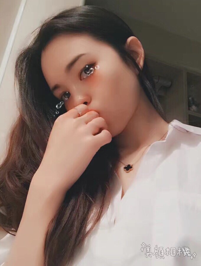 温柔的娇小邻家小姐姐，口活很棒