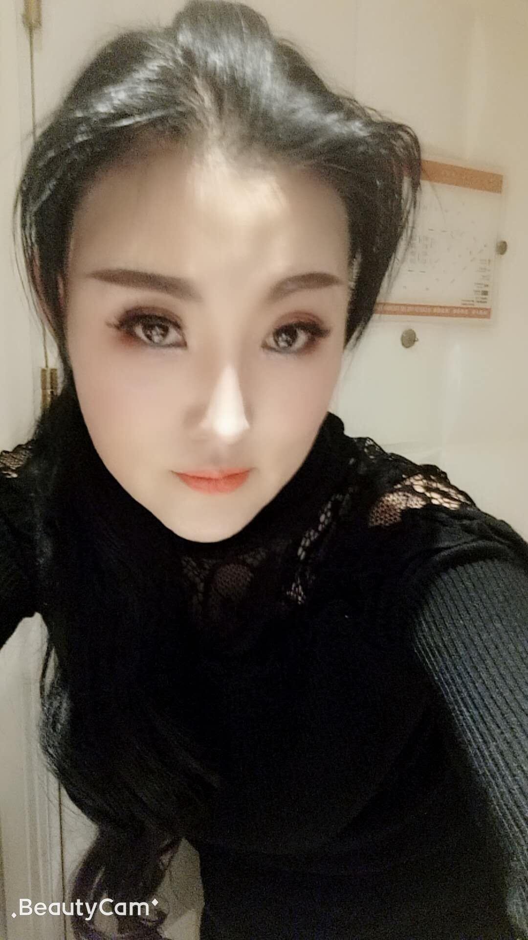 服务到位的大长腿妹子，口也不错