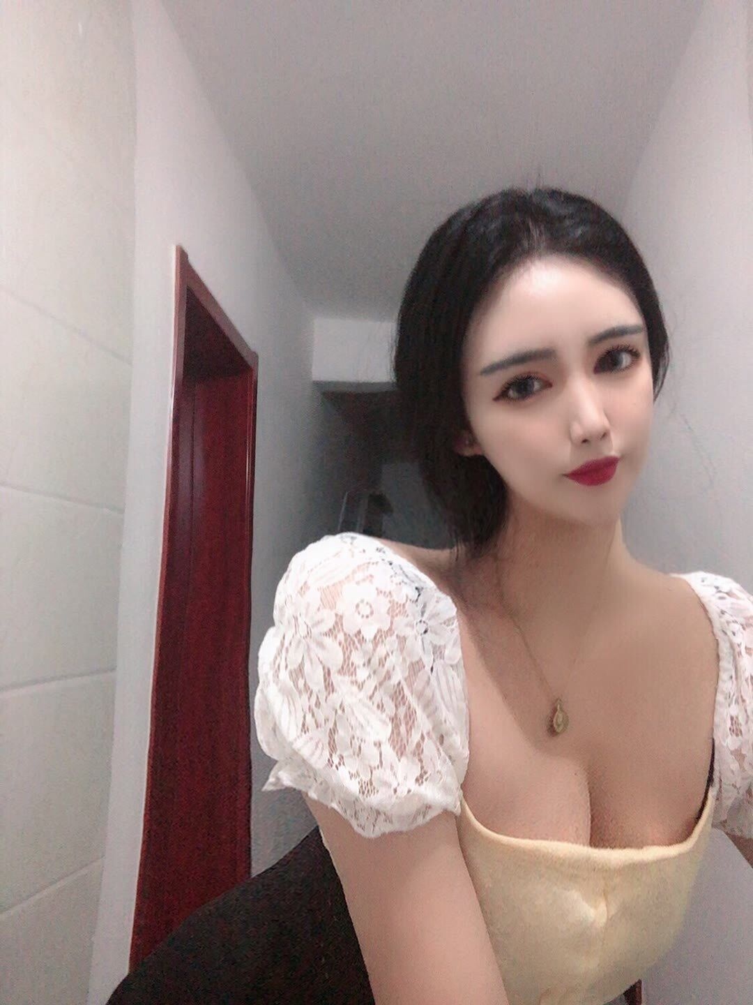 极品黑S美腿嫩模，b紧汁多，非常舒服