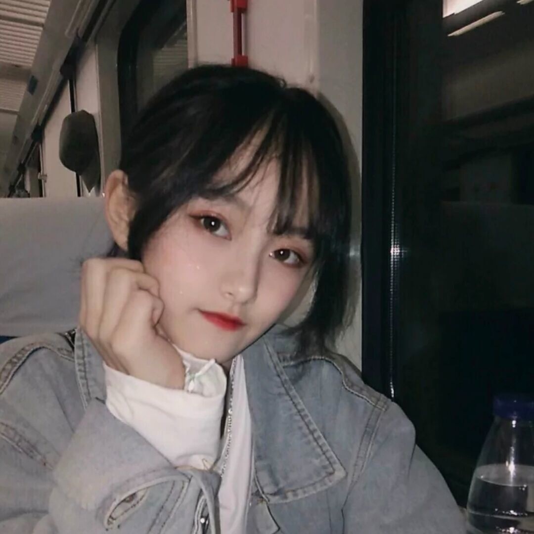 温柔性感小美妞，水嫩下面紧