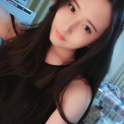 长腿小姐姐皮肤白，丝袜玩的爽歪歪
