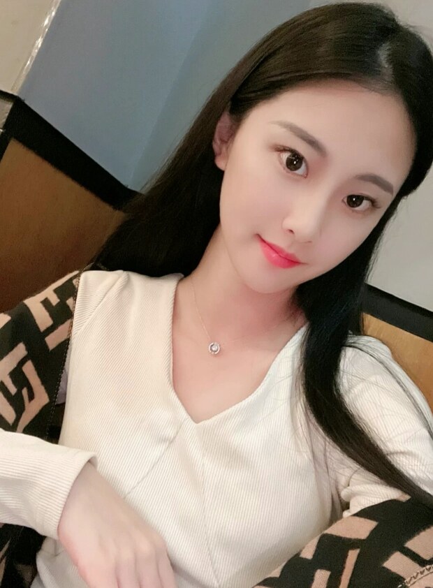 兼职邻家小妹，倾城动人