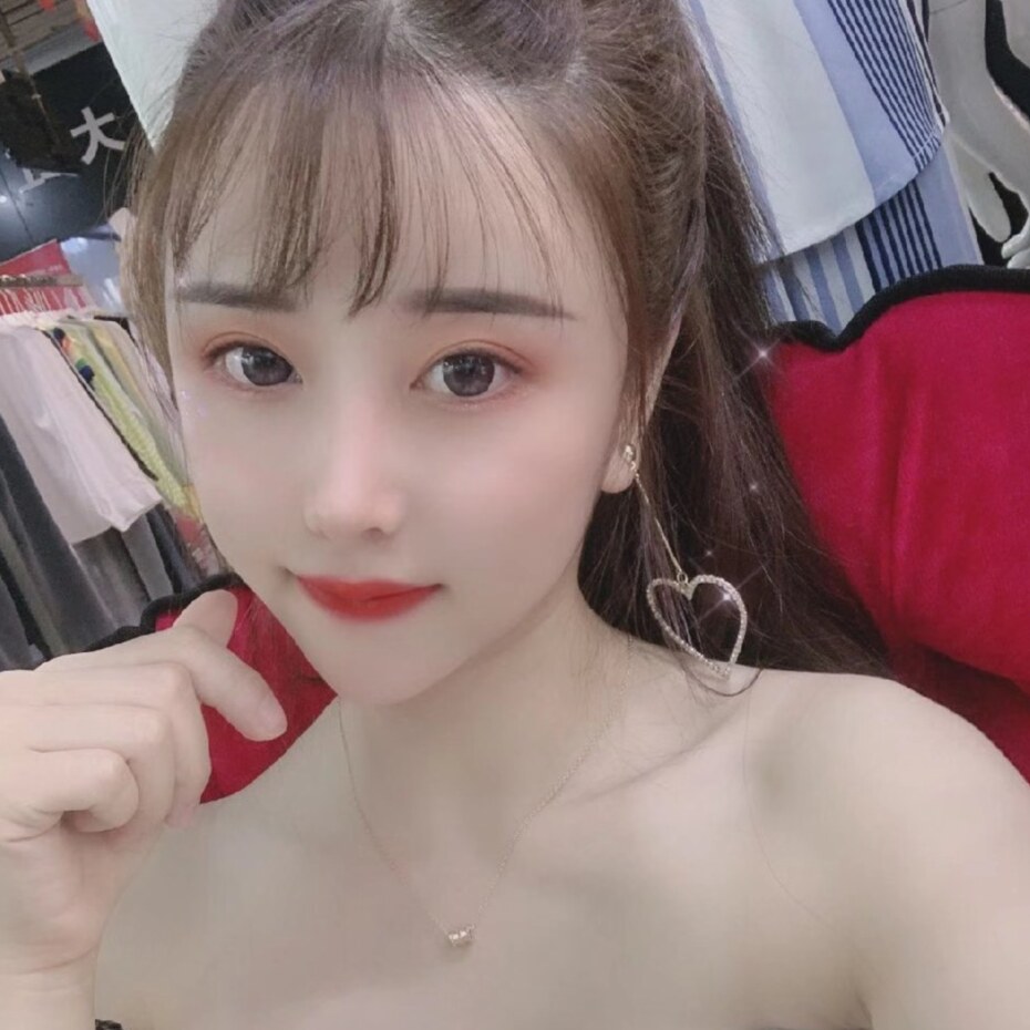 搞了一个美艳大奶气质女！