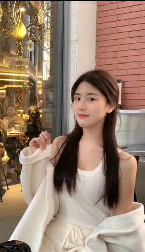 小嫩妹大学生出来兼职找生活费了
