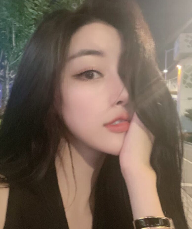 清纯粉嫩的兼职妹子