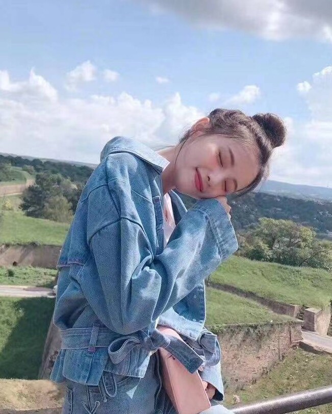 可以抱起来艹的南方妹子，粉嫩诱人