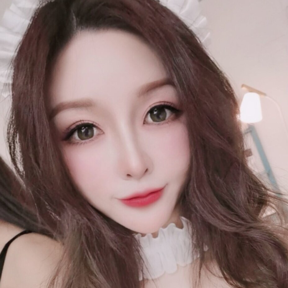 推荐一个大胸娇小的软萌妹子