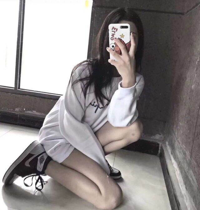 兼职长腿萝莉，口非常厉害，体验爽