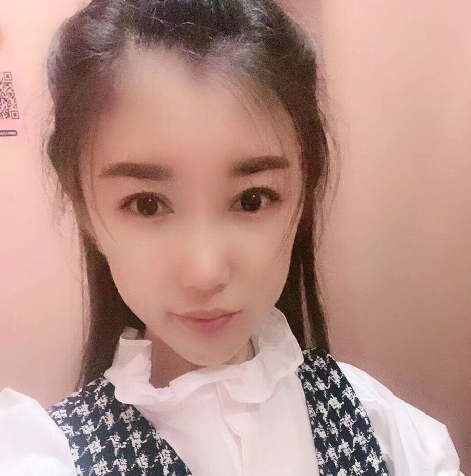体验天然大胸妹，口活无齿感