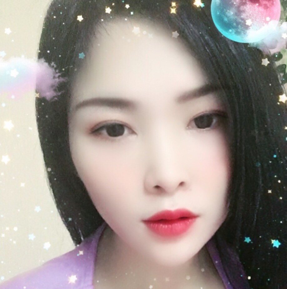 配合度很高的大胸妹子，健谈软萌