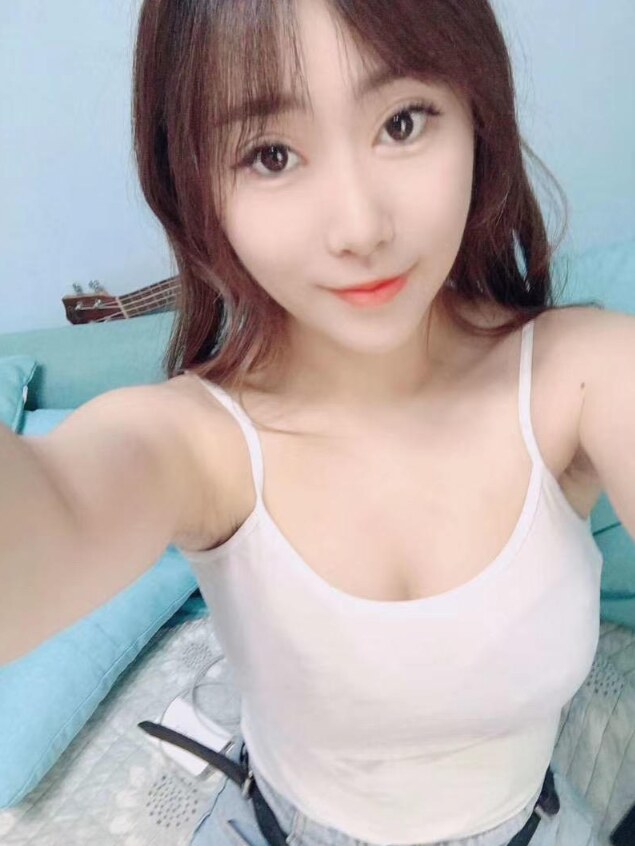 验证娇艳的肉感小妹，爽滑爽滑的