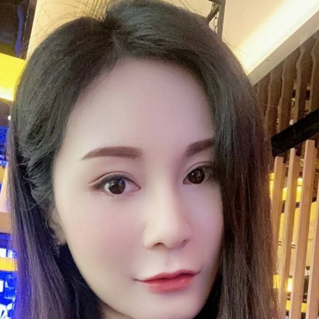 服务和身材都巴适的板的妹子