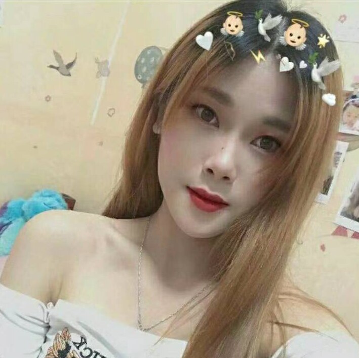 清纯靓丽的粉嫩妹子，小贵， 但是很值