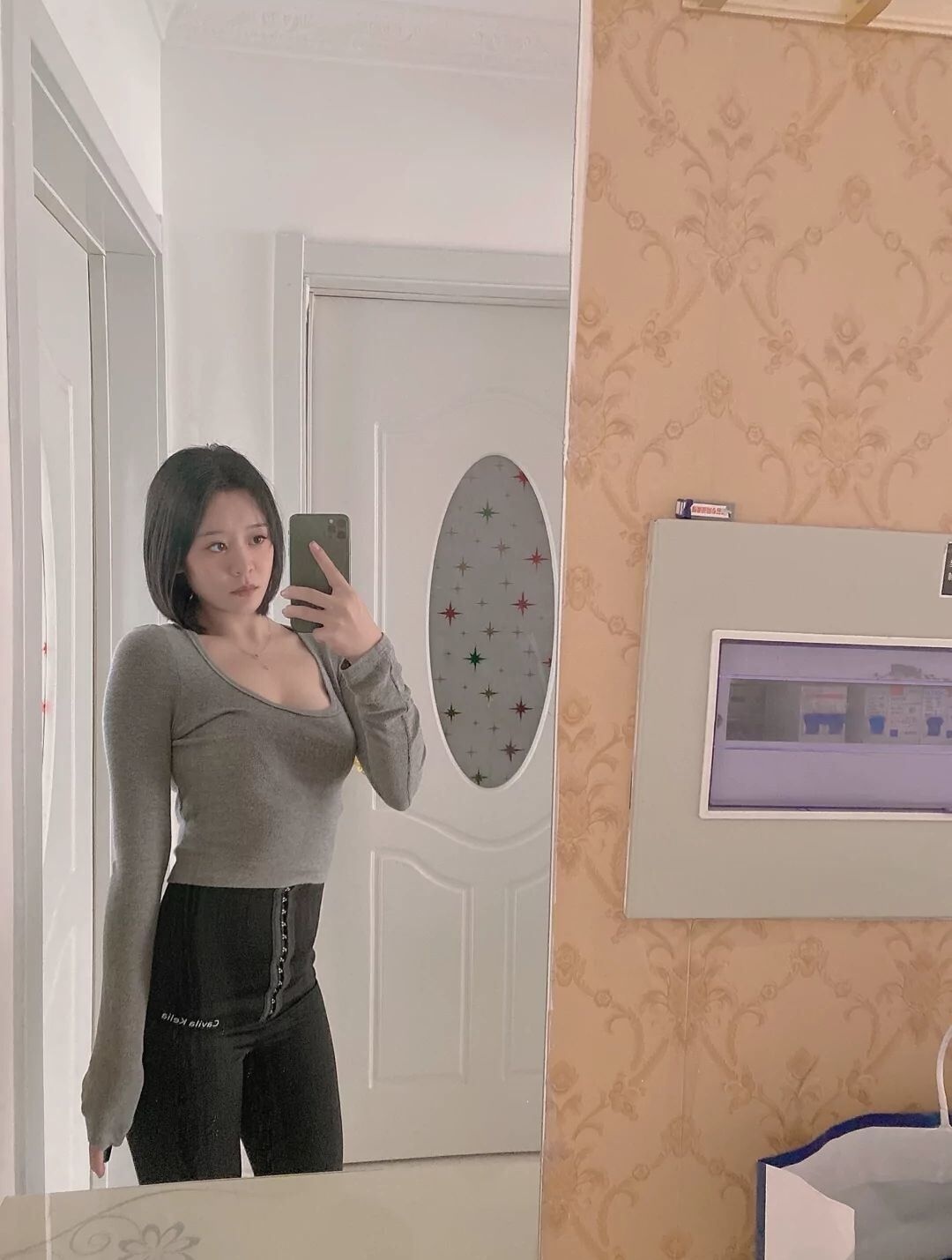 小女神，身材妖娆温柔体贴