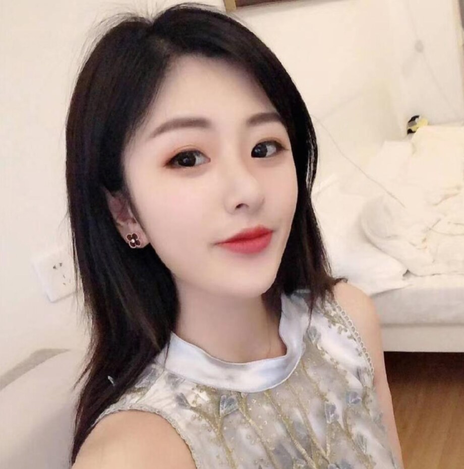 一个不错的兼职妹妹，性感又漂亮