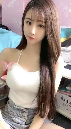 分享个温柔可爱的性感妹子