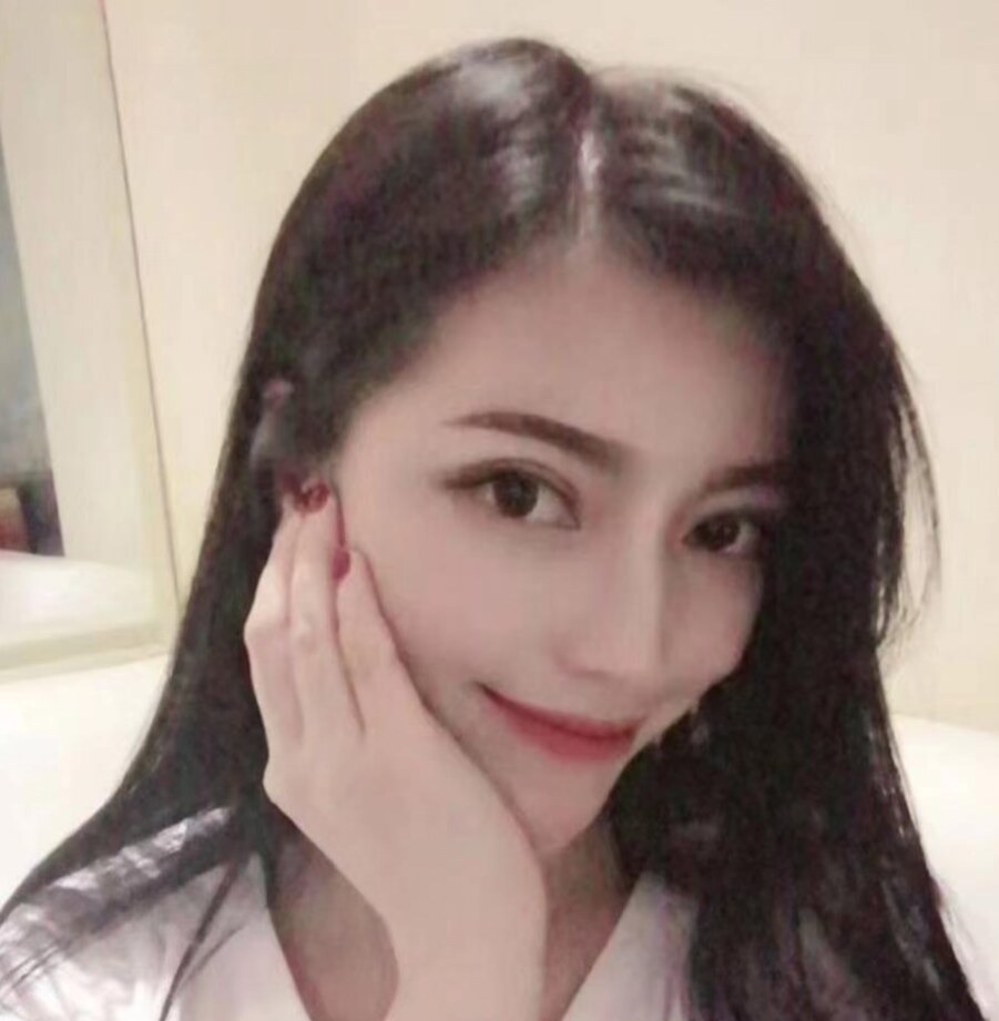 体验一线天美逼，后入超爽