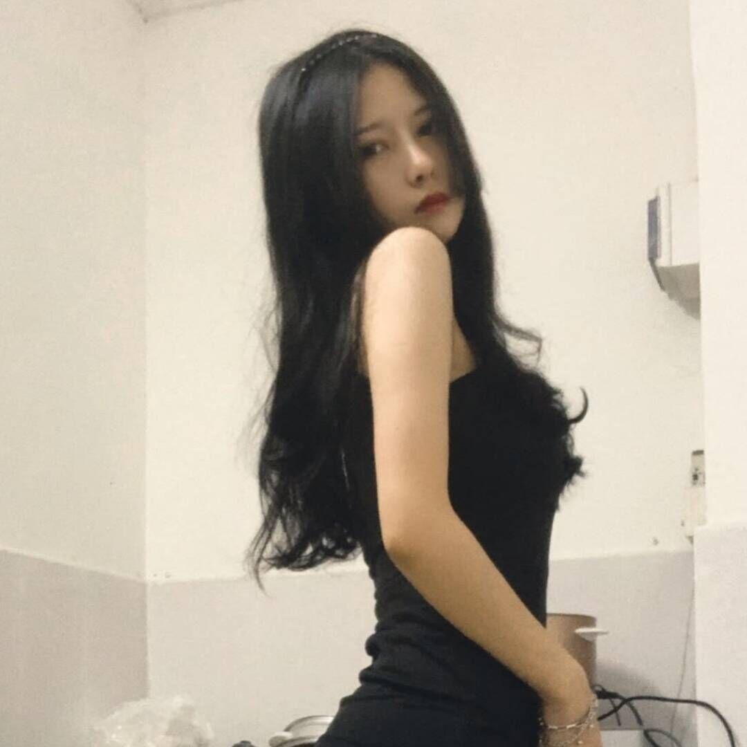 妖娆圆波小美妞，激情配合