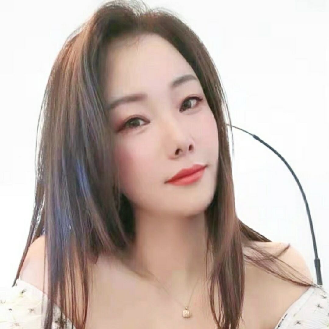 性感少妇，颜值高，口活爽