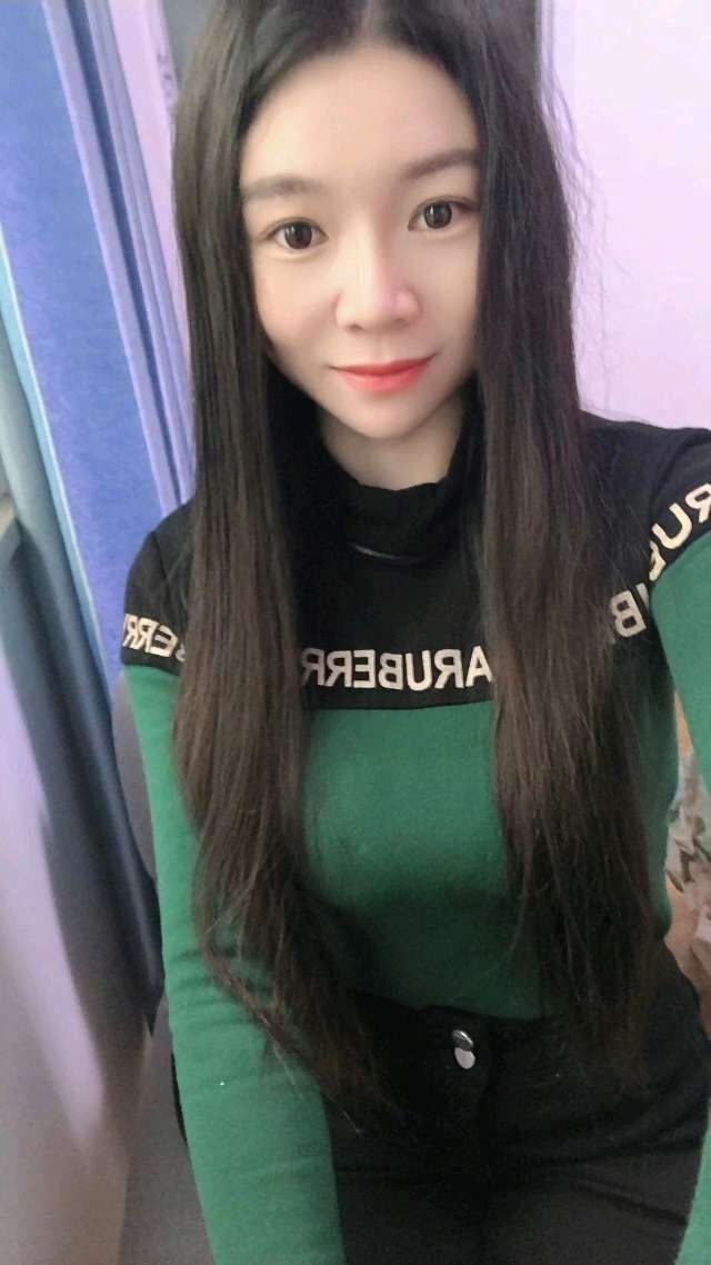 服务系爱笑美人，态度好，人照相符