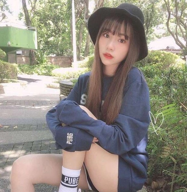 身材正点，马甲腰胸大屁股翘