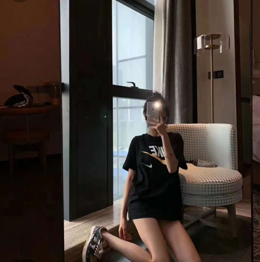 偶尔兼职，身材完美，非常爽