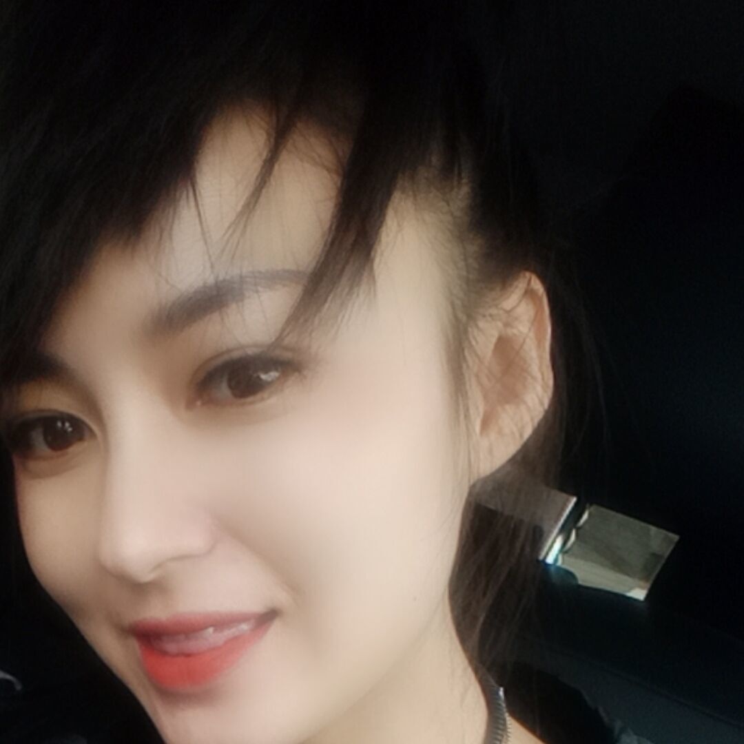 美甲纯兼职小骚，紧，水多玩得开
