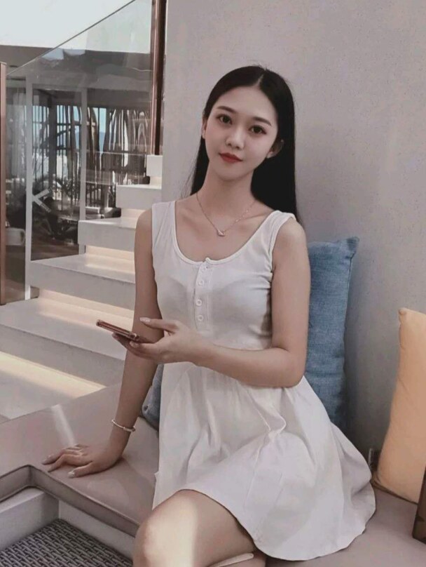 验证性感御姐，丝袜细腰美腿