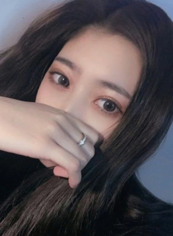 性感温柔小嫩妹，制服丝袜，活好主动不催