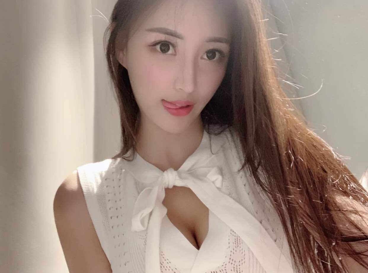 小姐姐活好、身材棒，很有感觉