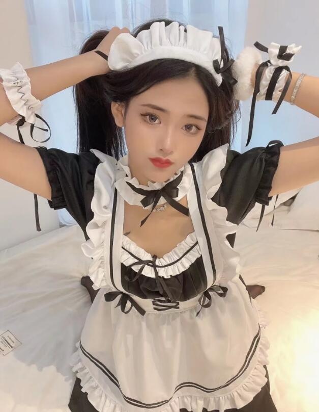 极品大奶学生妹，长腿美女，水多逼紧