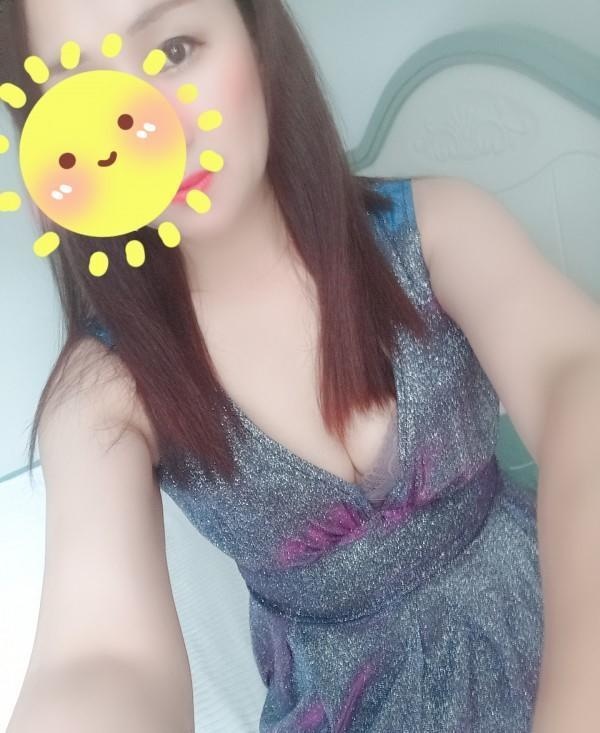 贡献一个不错的姐姐，颜值也还行