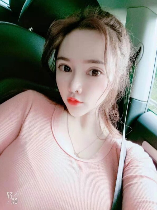 漂亮的大胸妹子，活好不机车