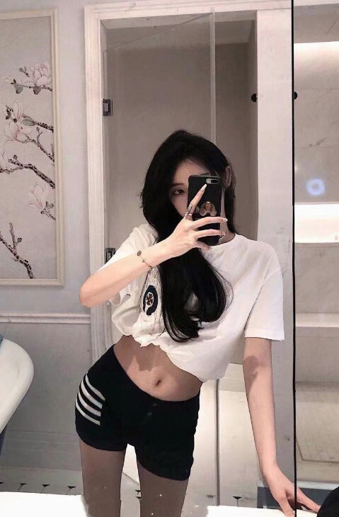 人照无差的骨感妹子